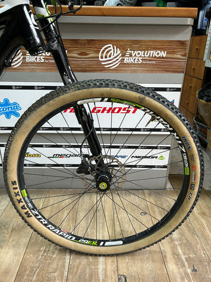 Tamaño de carreras de fábrica de Cannondale F29 L - Usado