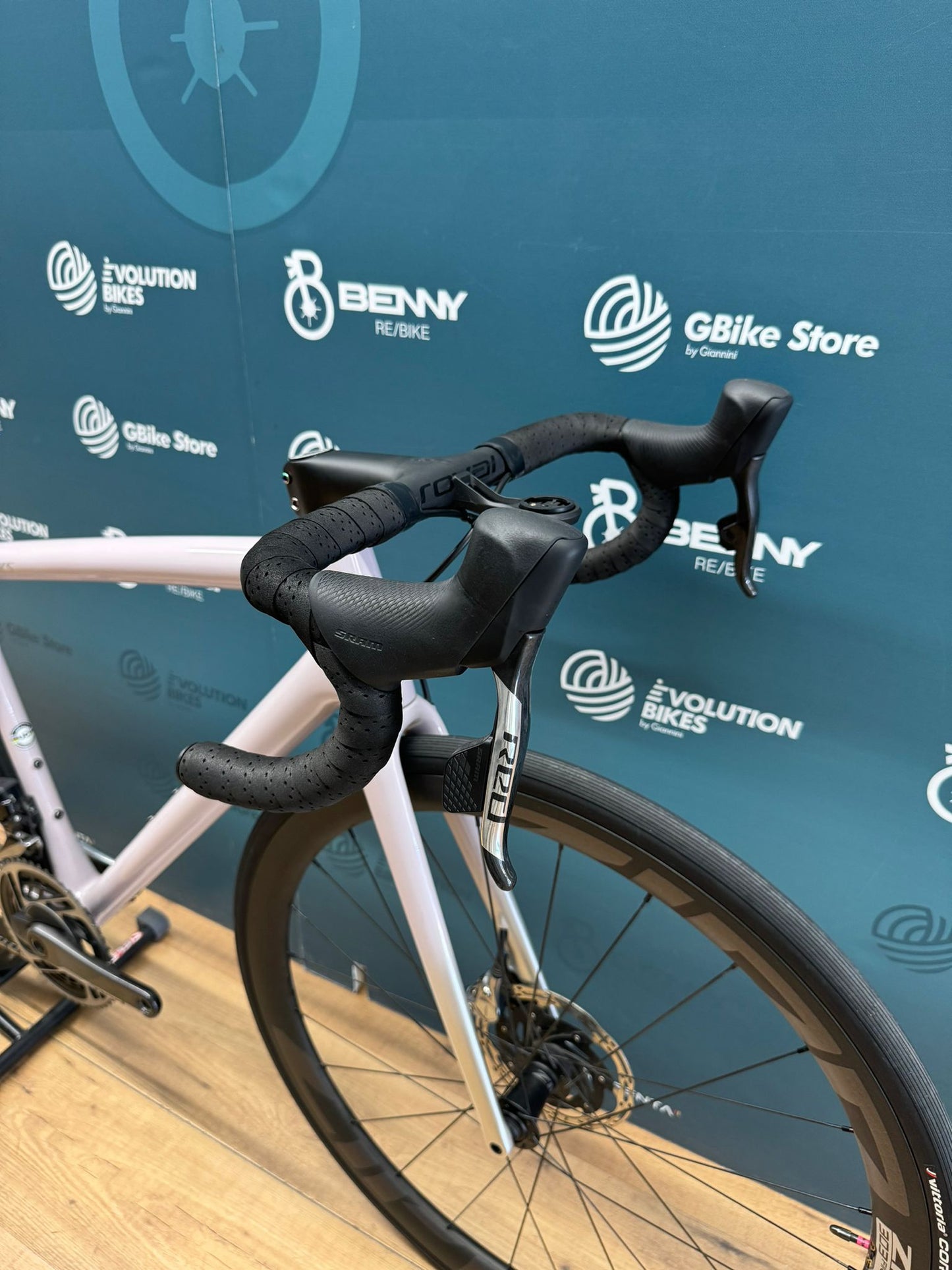 S-Works aethos sram Red ETAP AXS Größe 54 - verwendet