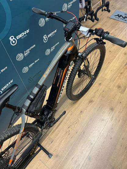 BotteCchia Watt tamaño 48 - Usado