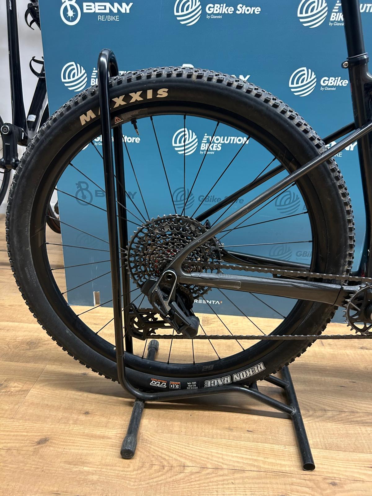 Lapierre Pro Raza CF 9.9 Tamaño L - Usado