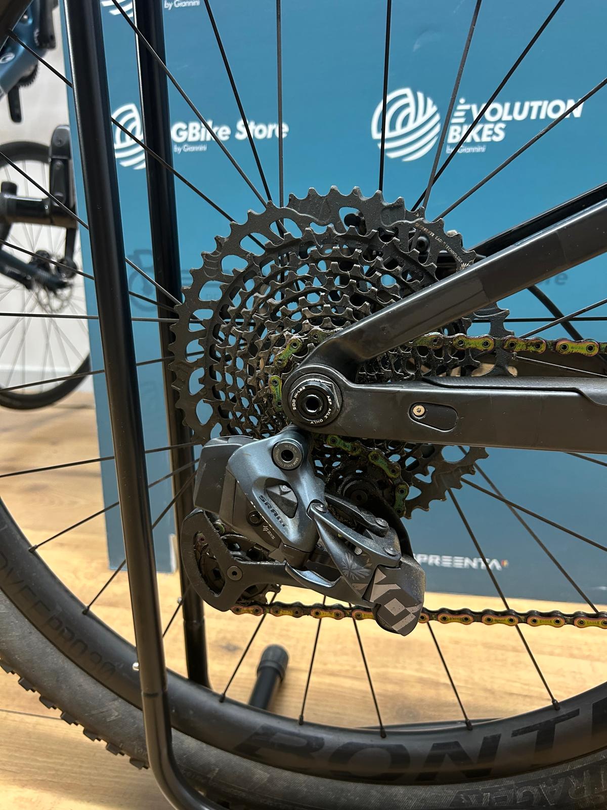 Trek Tamaño de los hachas de combustible superior M - Usado