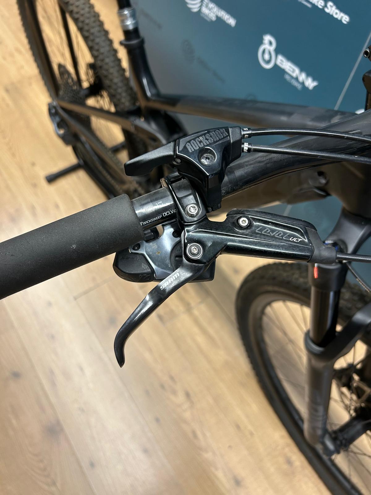 Trek Tamaño de los hachas de combustible superior M - Usado