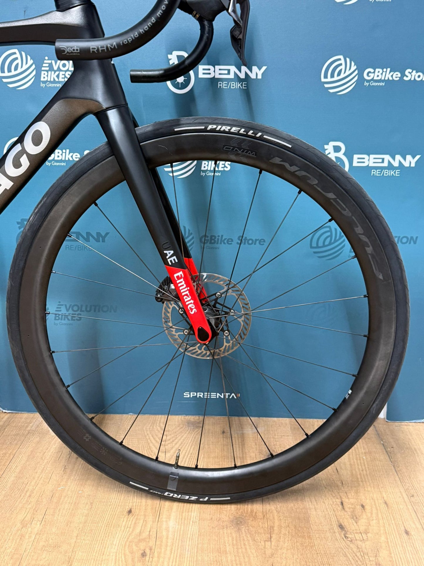 Colnago V4rs UAE Emirates tamaño 510 - Usado