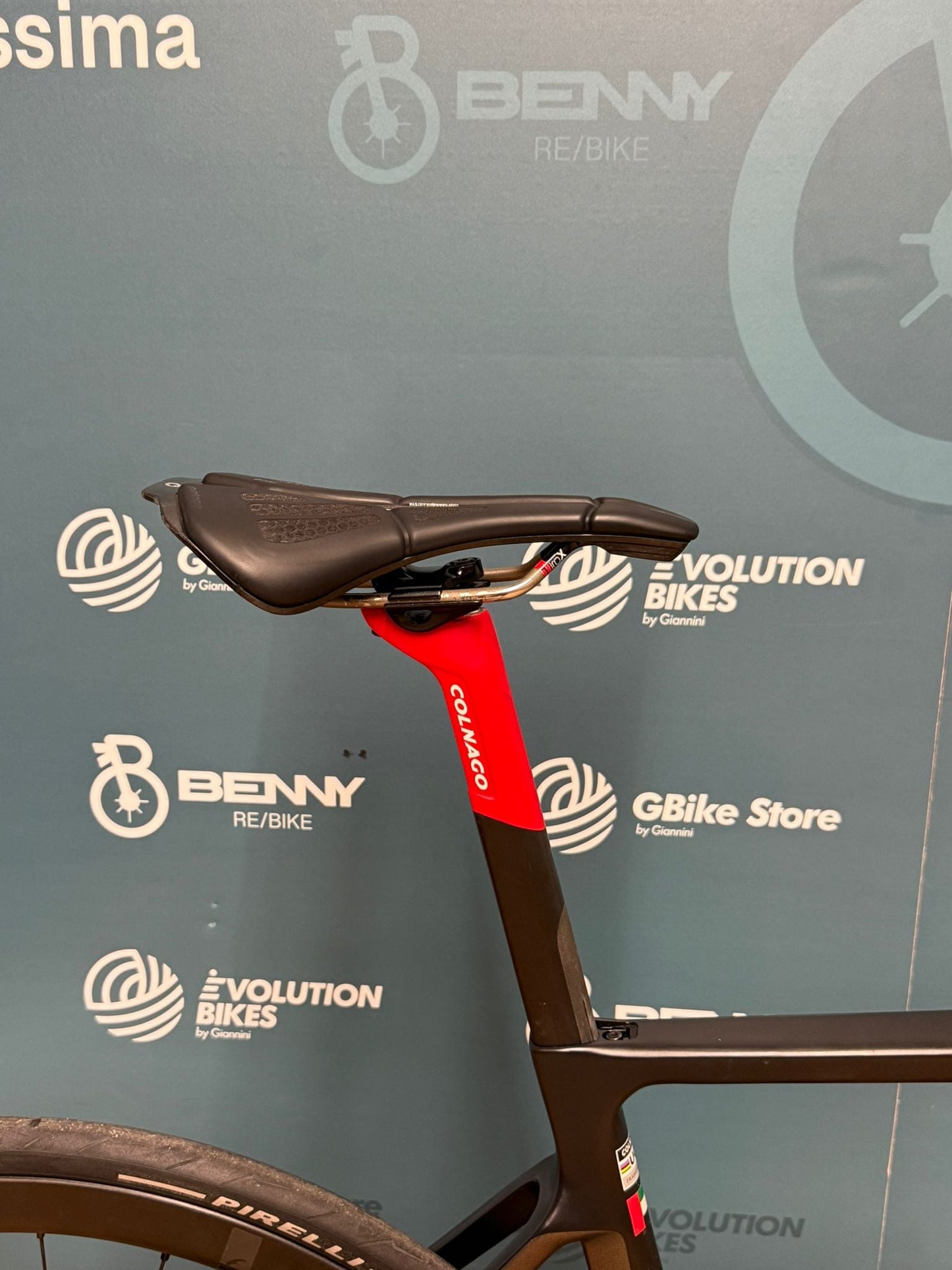 Colnago V4rs UAE Emirates tamaño 510 - Usado