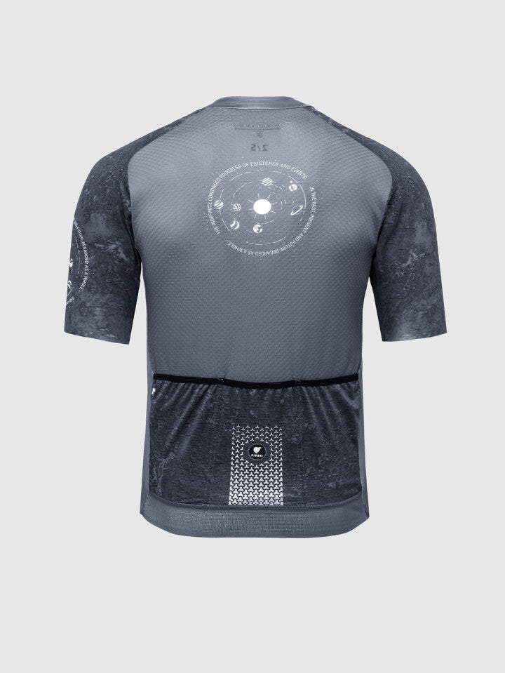 Système solaire à la chemise à manches courtes Pissei