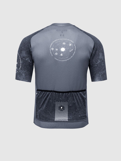 Système solaire à la chemise à manches courtes Pissei